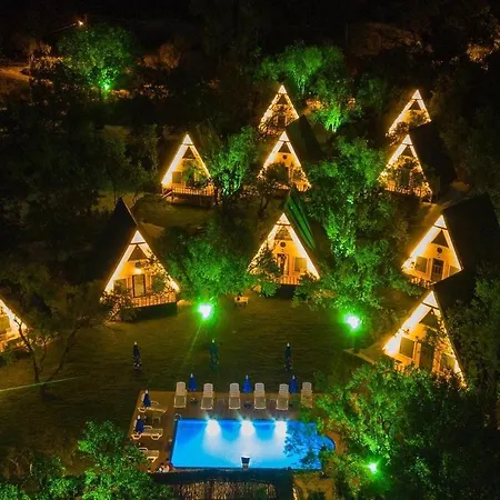 Badem Ağaci Bungalow's * Kaş